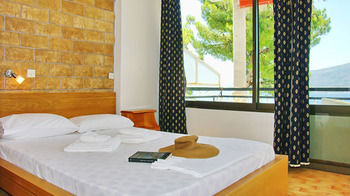 Lions2 Studios And Apartments Askeli Bagian luar foto